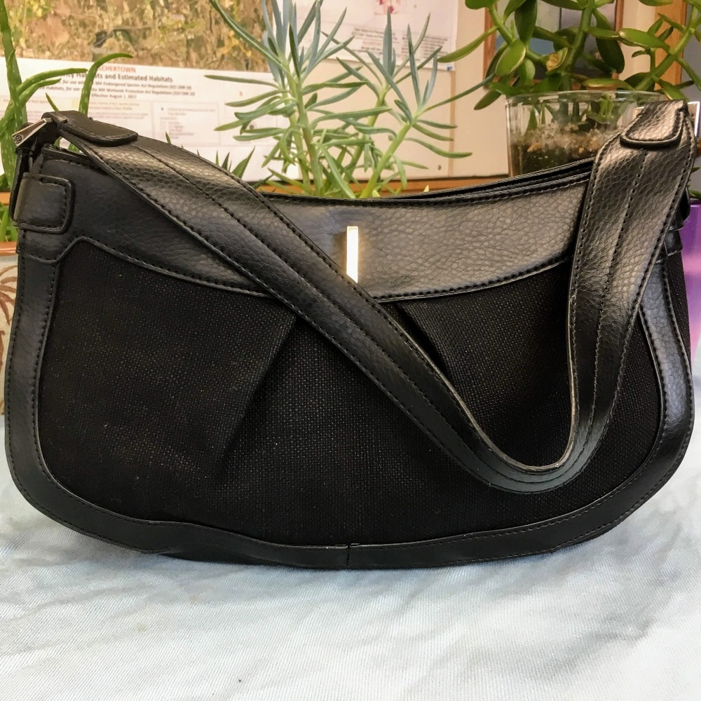 Etienne Aignier Woven Black Shoulder Bag w Leather